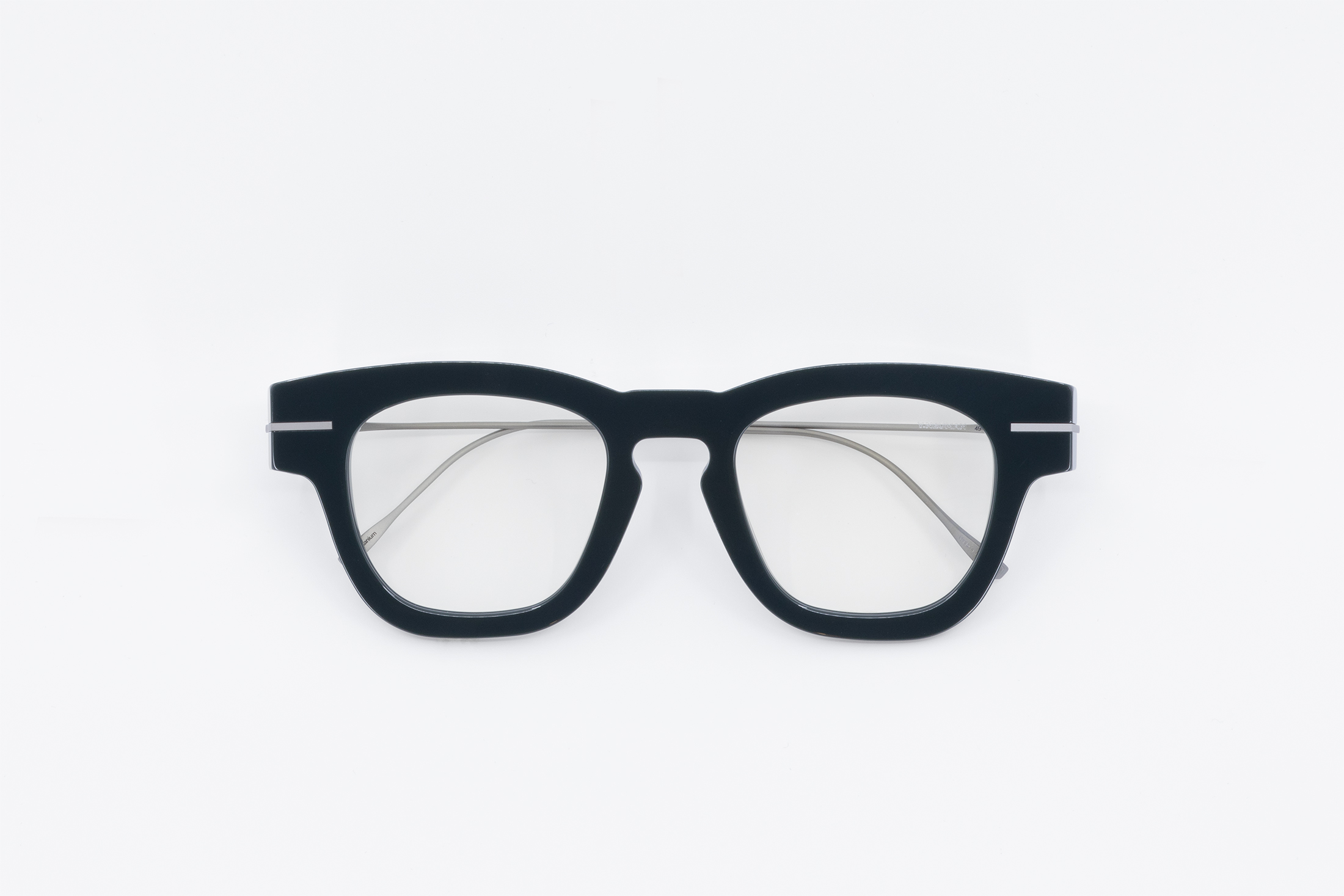 Nov·42 — Dark Grey Sand